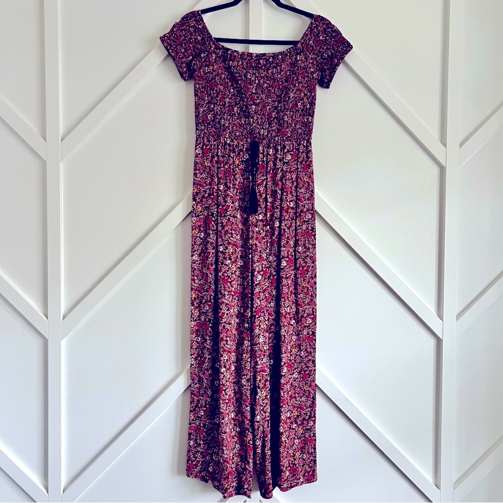 Xhilaration Ribbed Floral Jumpsuit small